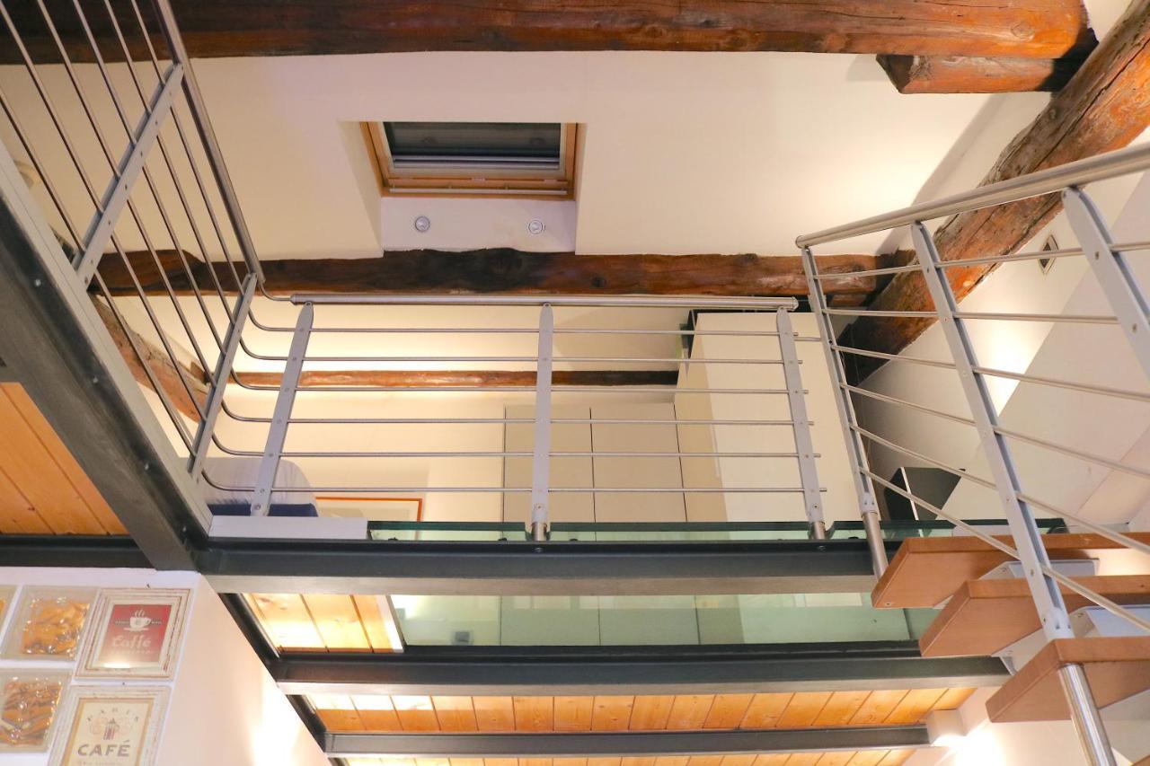 Charming In The Navigli District - 4 People Appartamento *